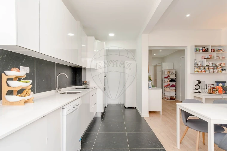 Apartamento T2 para Venda em Encosta do Sol Foto 11