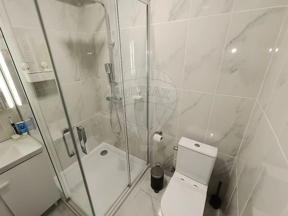 Apartamento T2 para Arrendamento em Rio de Mouro Foto 20