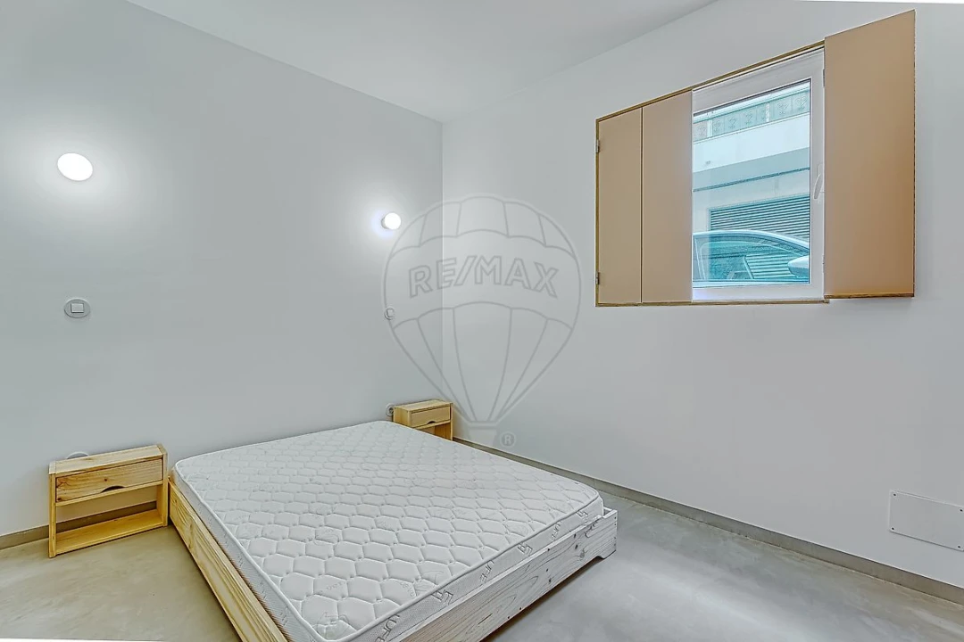 Apartamento T1 para Venda em Moscavide e Portela Foto 14