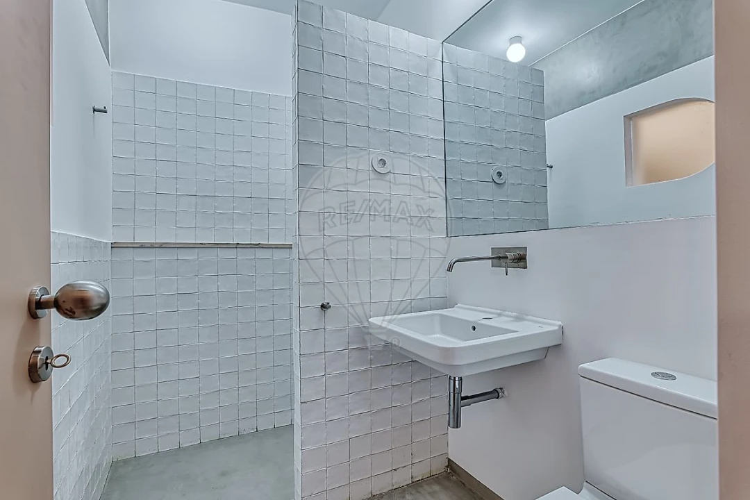 Apartamento T1 para Venda em Moscavide e Portela Foto 16