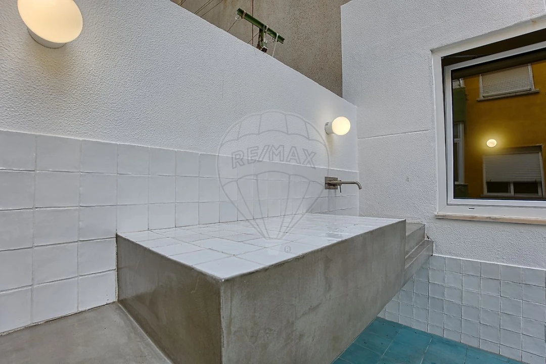 Apartamento T1 para Venda em Moscavide e Portela Foto 1