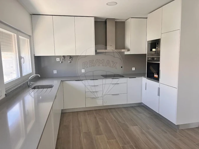 Apartamento T3 para Arrendamento em Lourinhã e Atalaia Foto 8