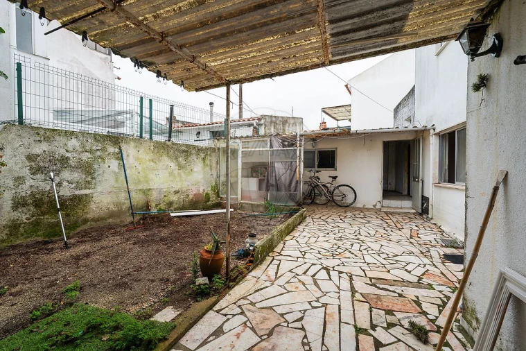 Apartamento T2 para Venda em Santa Maria e São Miguel, São Martinho, São Pedro Penaferrim Foto 4