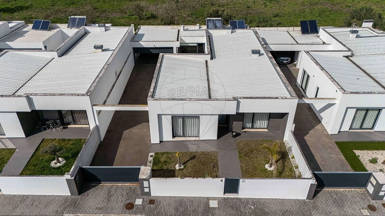 Moradia T3 para Venda em Benedita Foto 42