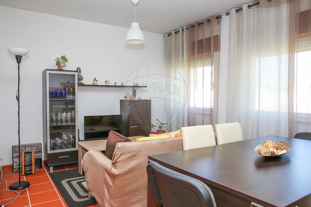 Apartamento T3 para Venda em Arruda dos Vinhos Foto 3