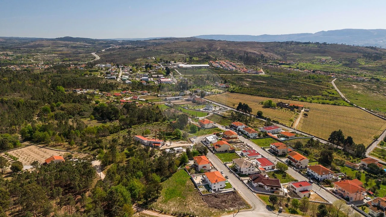 Moradia T4 para Venda em Mangualde, Mesquitela e Cunha Alta Foto 32