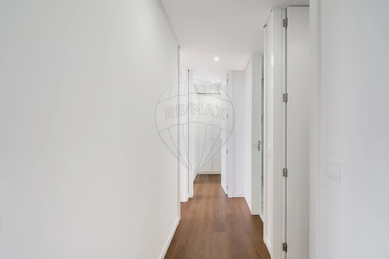 Apartamento T2 para Venda em Baguim do Monte (Rio Tinto) Foto 2