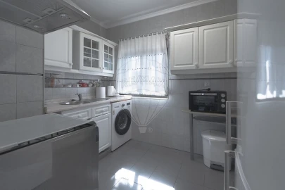 Apartamento T2 para Arrendamento em Olivais