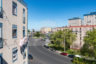 Apartamento T2 para Arrendamento em Olivais