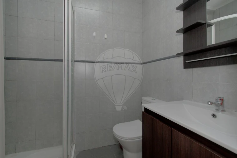 Apartamento T2 para Arrendamento em Olivais Foto 2