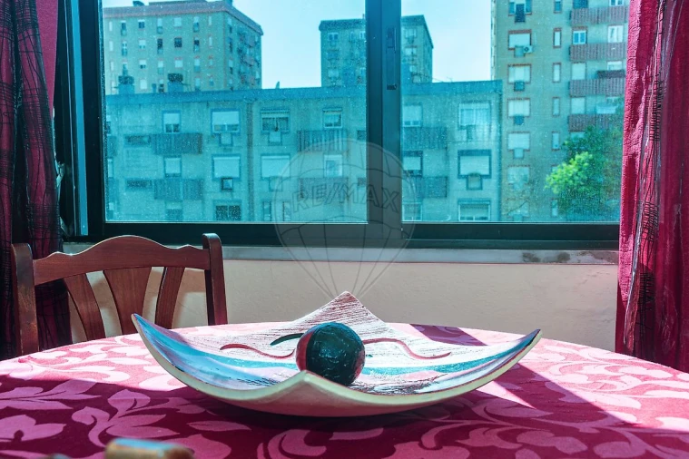 Apartamento T2 para Arrendamento em Olivais Foto 5