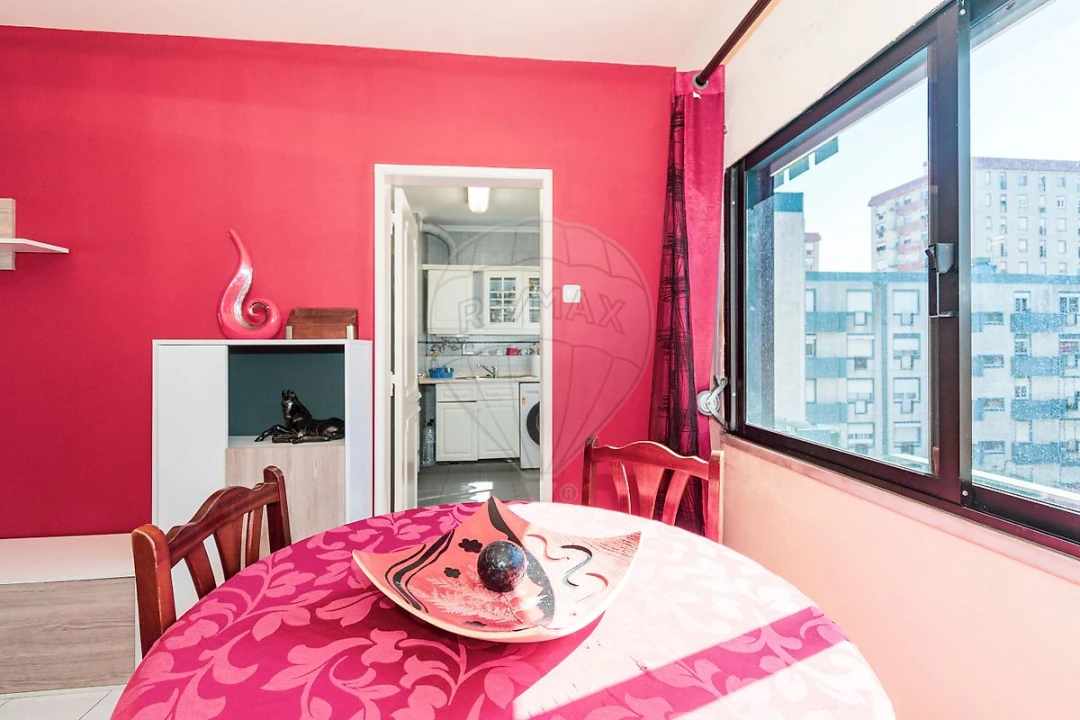 Apartamento T2 para Arrendamento em Olivais Foto 4