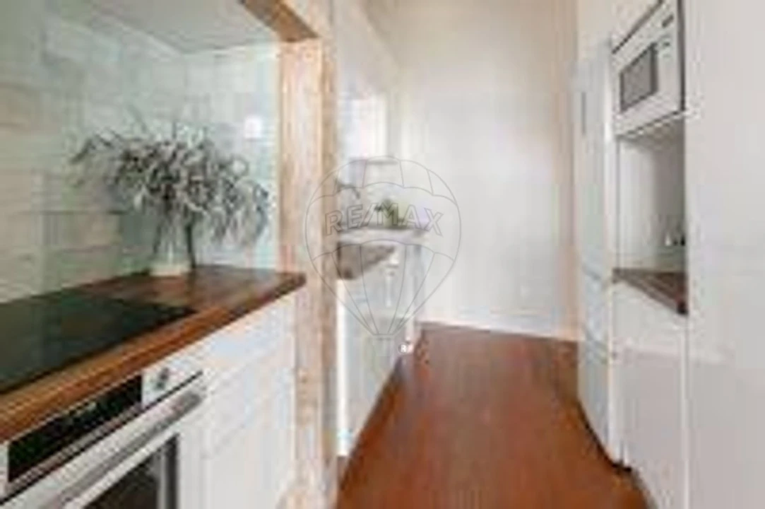 Moradia T3 para Venda em Carcavelos e Parede Foto 6