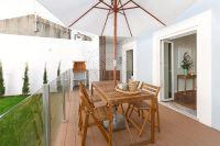 Moradia T3 para Venda em Carcavelos e Parede Foto 18