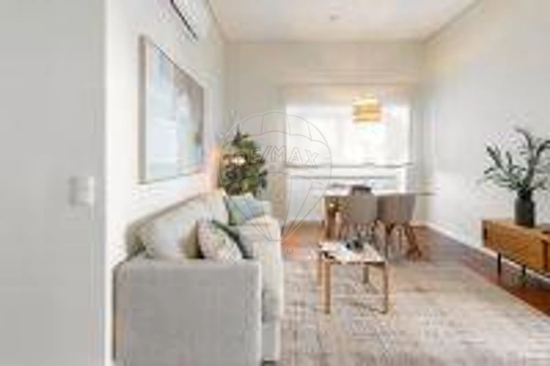 Moradia T3 para Venda em Carcavelos e Parede Foto 24