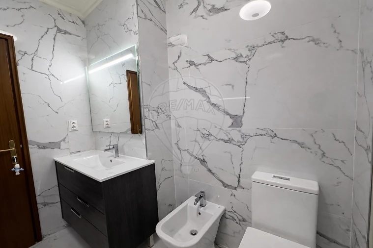 Apartamento T2 para Venda em Ermesinde Foto 14