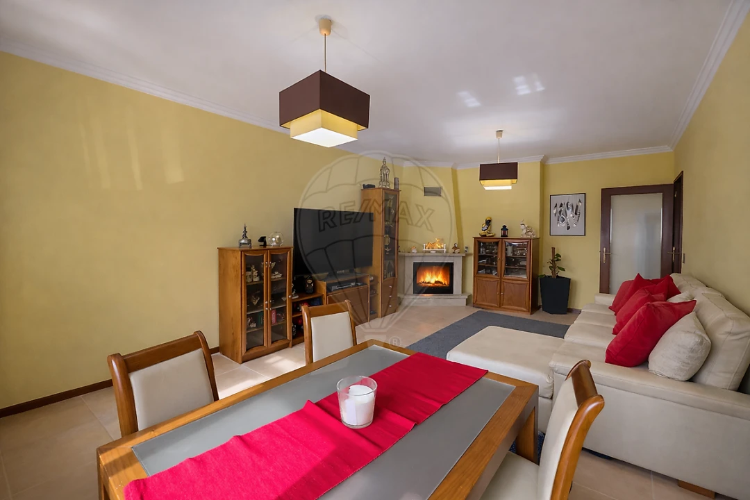 Apartamento T2 para Venda em Ermesinde Foto 1