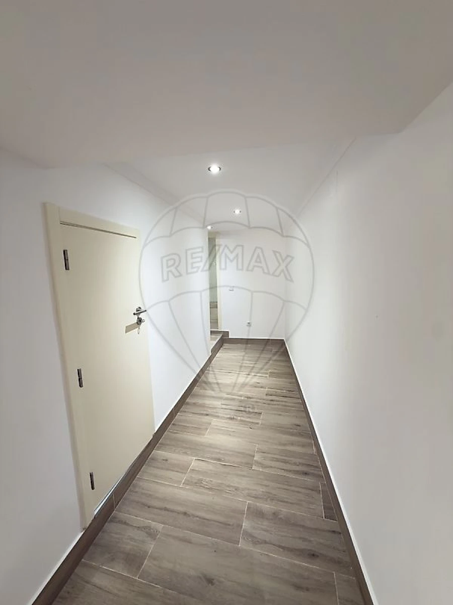 Moradia T2 para Venda em Abrigada e Cabanas de Torres Foto 12