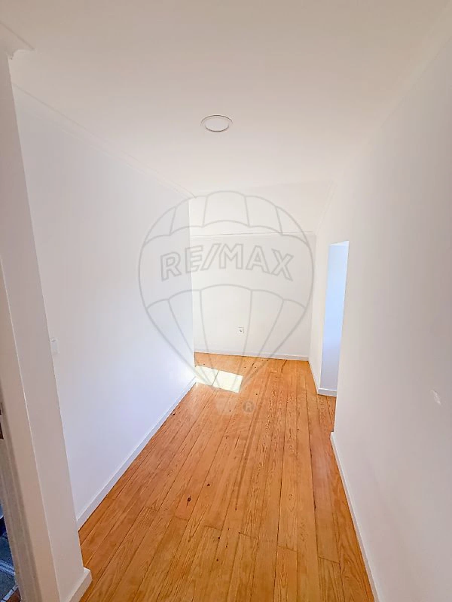 Moradia T2 para Venda em Abrigada e Cabanas de Torres Foto 10