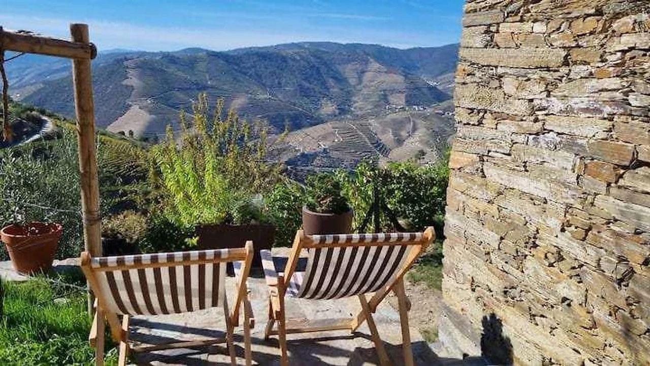 Quinta T3 para Venda em Valença do Douro Foto 2