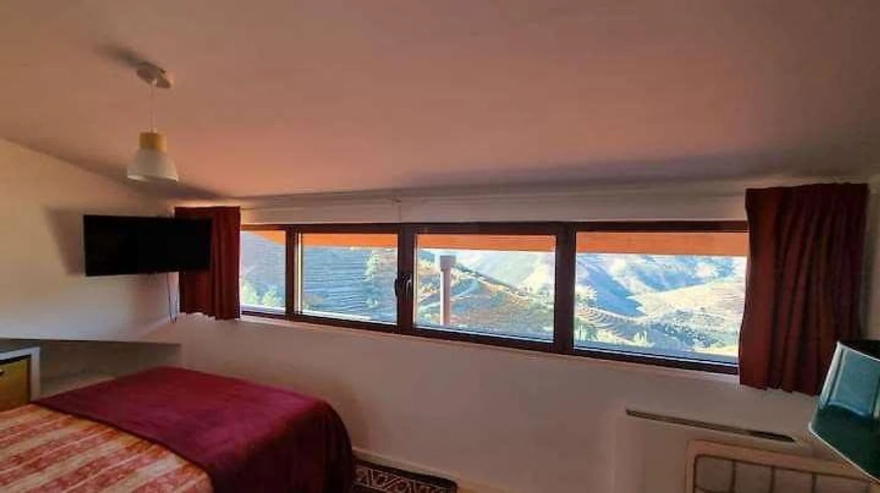 Quinta T3 para Venda em Valença do Douro Foto 7