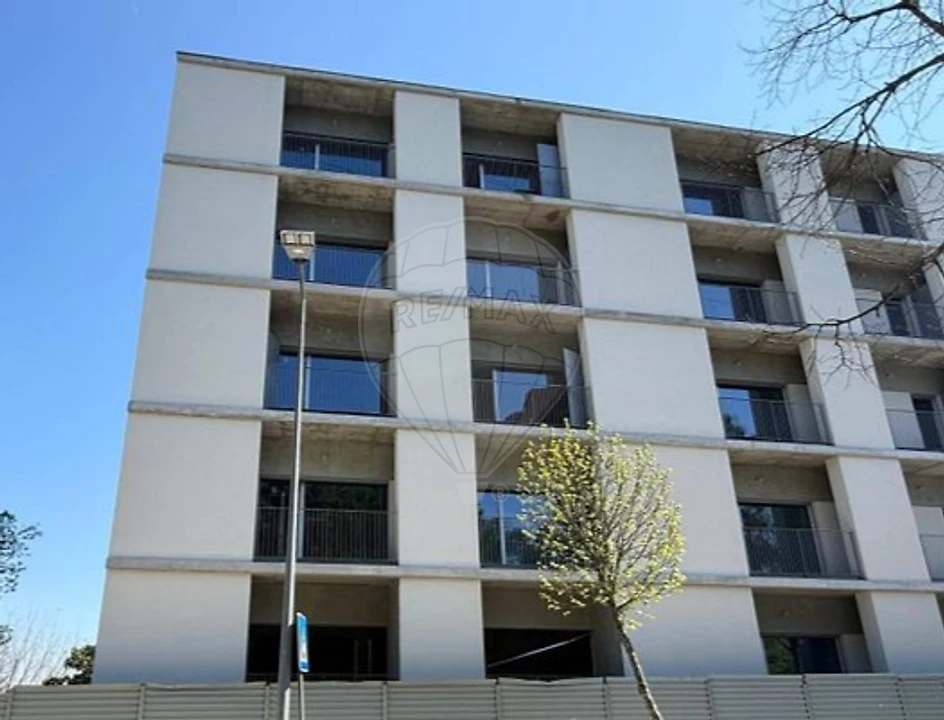 Apartamento T1 para Venda em Campanhã Foto 19