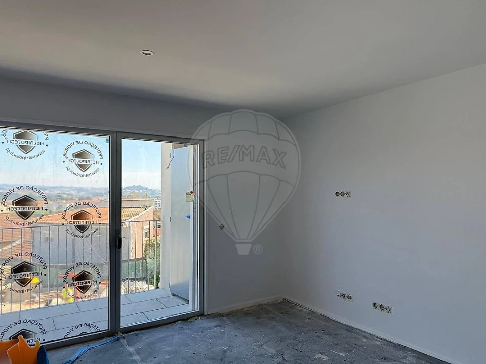 Apartamento T1 para Venda em Campanhã Foto 5