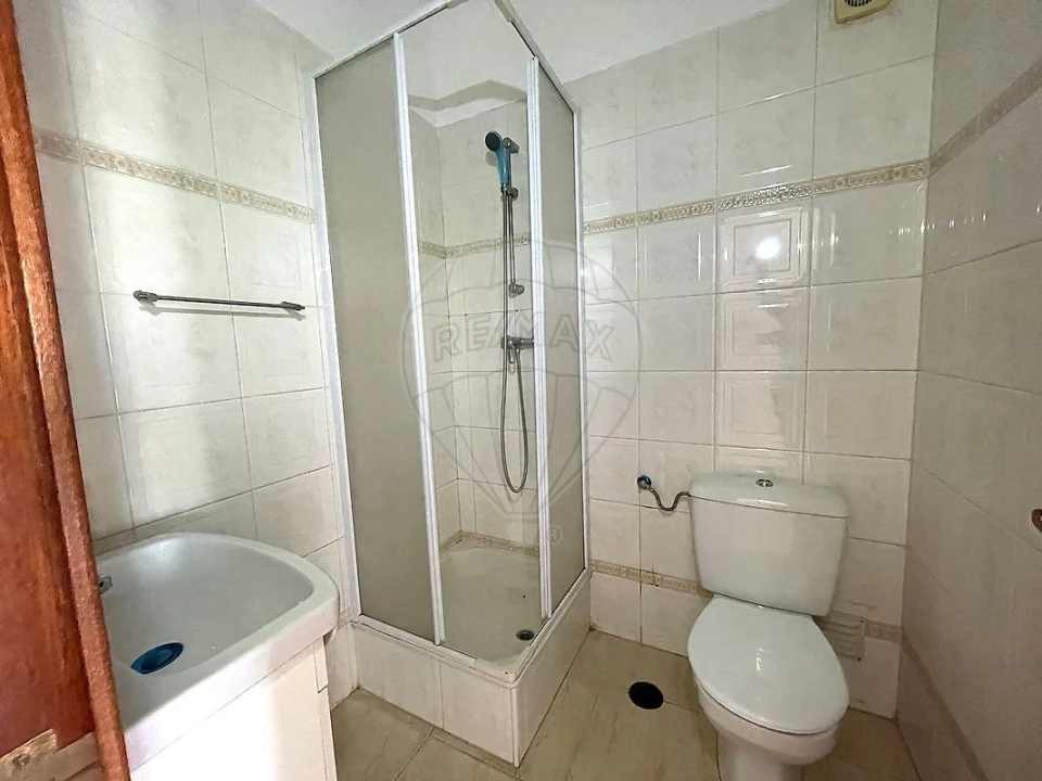 Apartamento T3 para Venda em Seixal, Arrentela e Aldeia de Paio Pires Foto 23