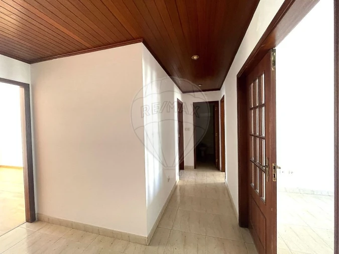 Apartamento T3 para Venda em Seixal, Arrentela e Aldeia de Paio Pires Foto 17