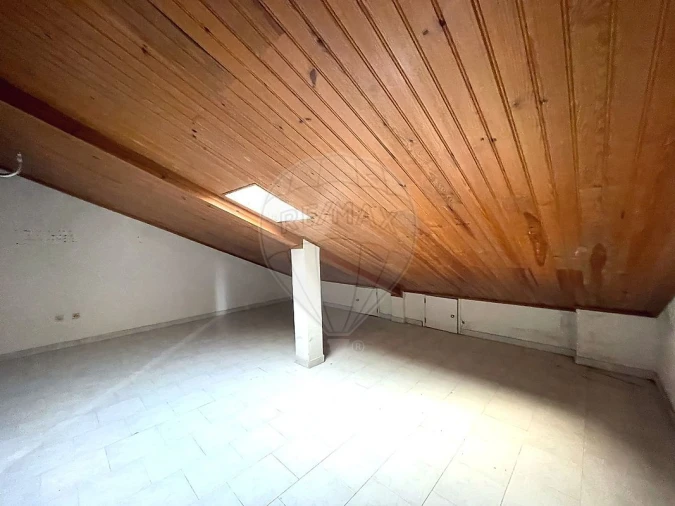 Apartamento T3 para Venda em Seixal, Arrentela e Aldeia de Paio Pires Foto 30