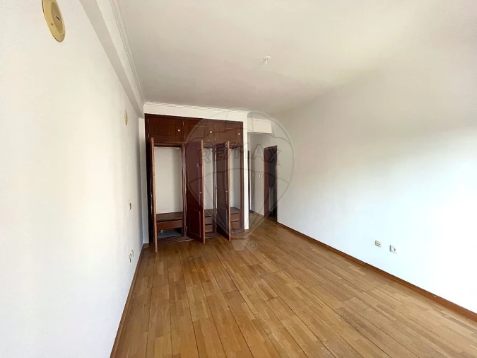 Apartamento T3 para Venda em Seixal, Arrentela e Aldeia de Paio Pires Foto 21