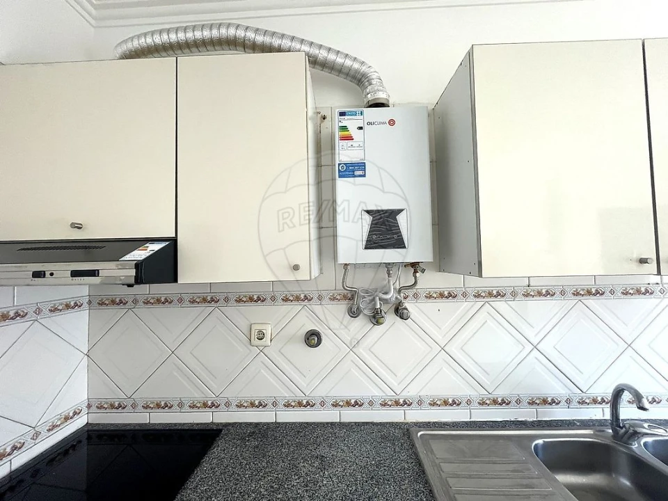 Apartamento T3 para Venda em Seixal, Arrentela e Aldeia de Paio Pires Foto 13