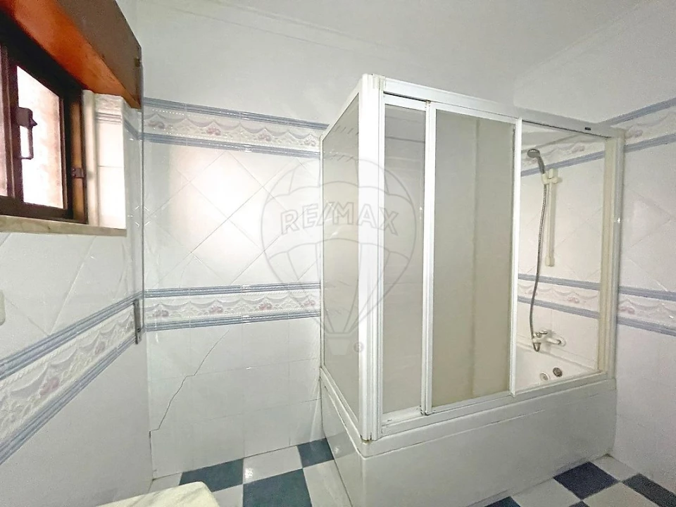 Apartamento T2 para Venda em Amora Foto 7