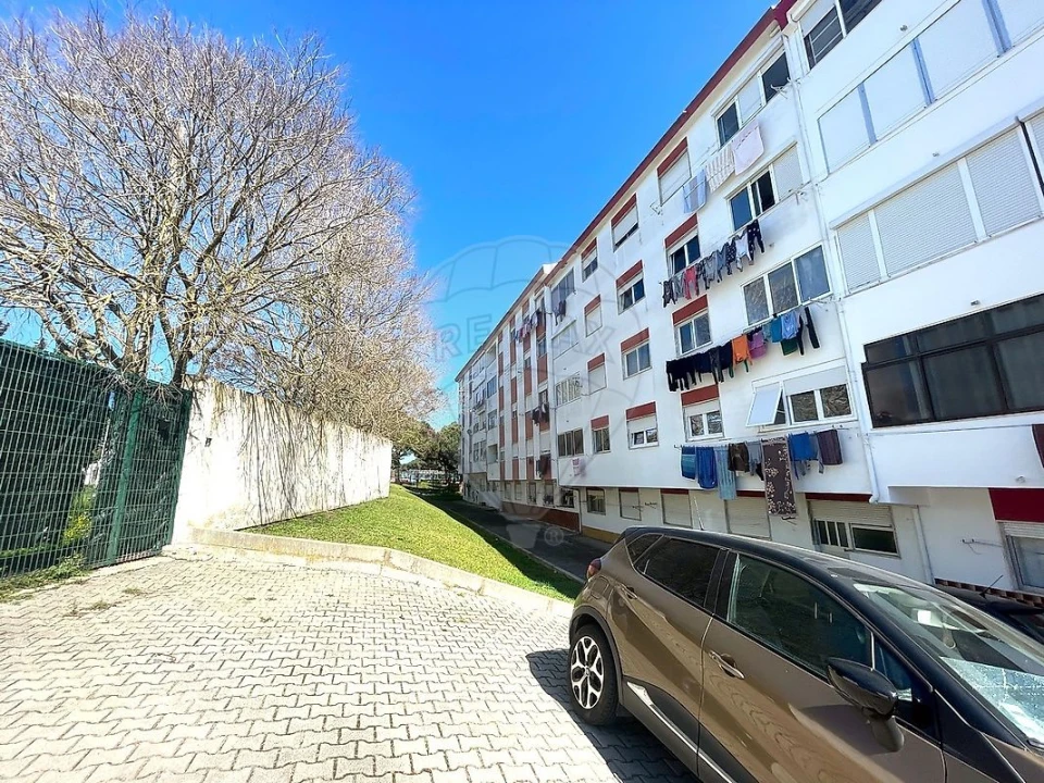 Apartamento T3 para Venda em Amora Foto 7