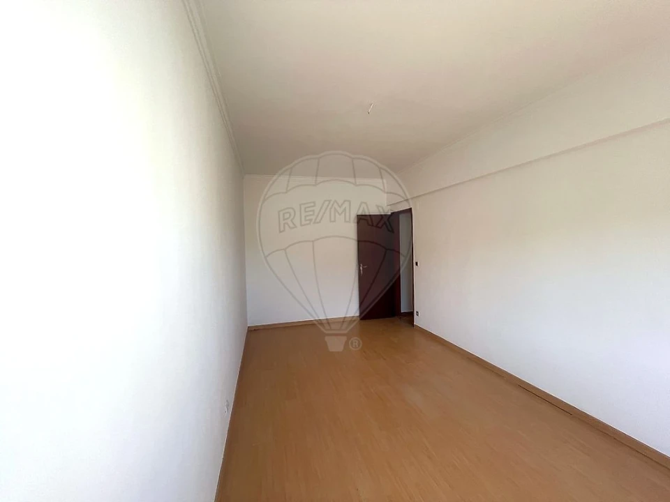 Apartamento T3 para Venda em Amora Foto 11