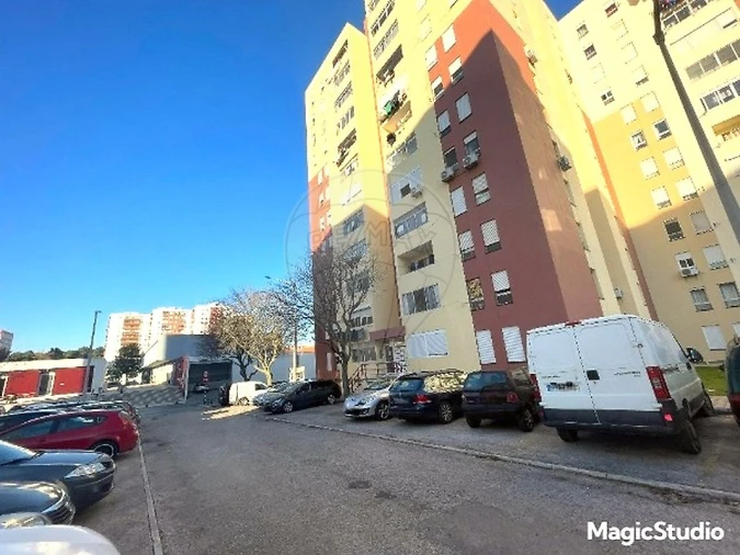 Apartamento T3 para Venda em Corroios Foto 1