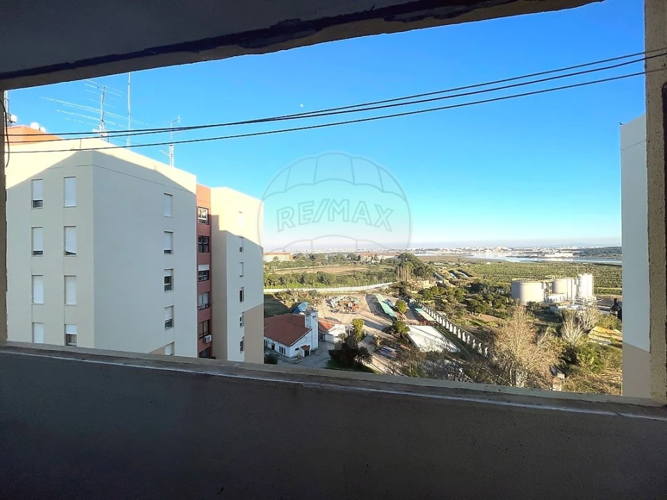 Apartamento T3 para Venda em Corroios Foto 19