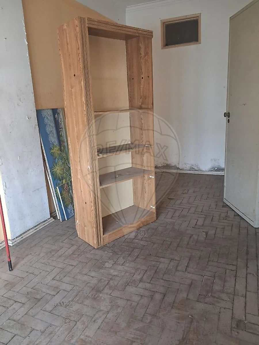 Apartamento T2 para Venda em Vialonga Foto 3