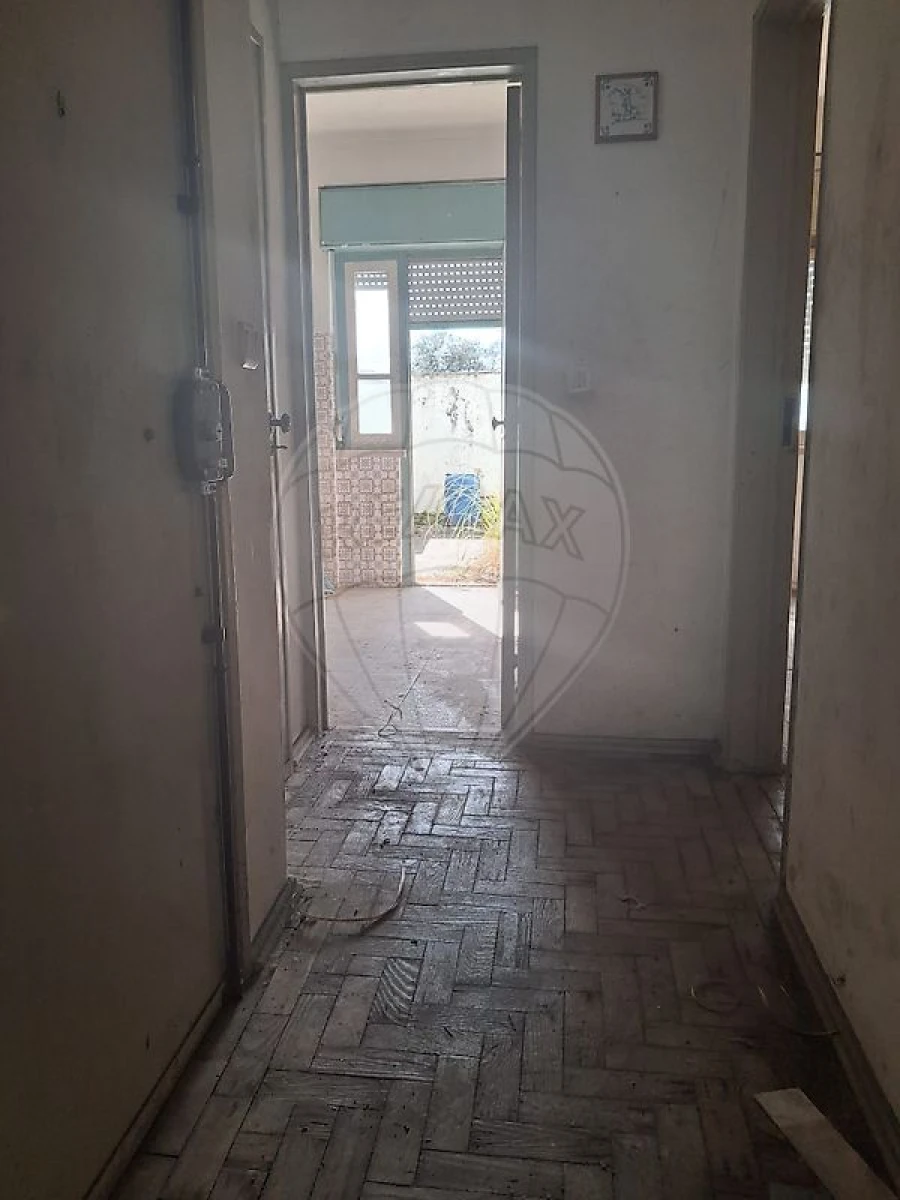 Apartamento T2 para Venda em Vialonga Foto 8