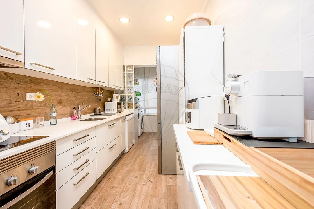 Apartamento T2 para Venda em Carnaxide e Queijas Foto 9