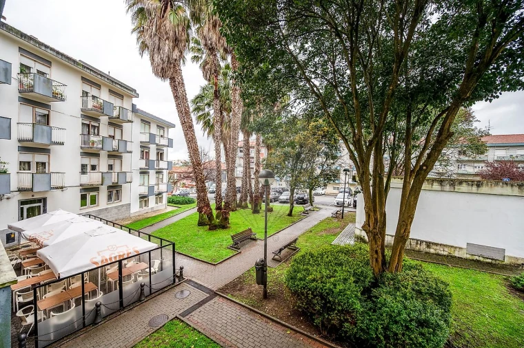 Apartamento T2 para Venda em Carnaxide e Queijas Foto 21