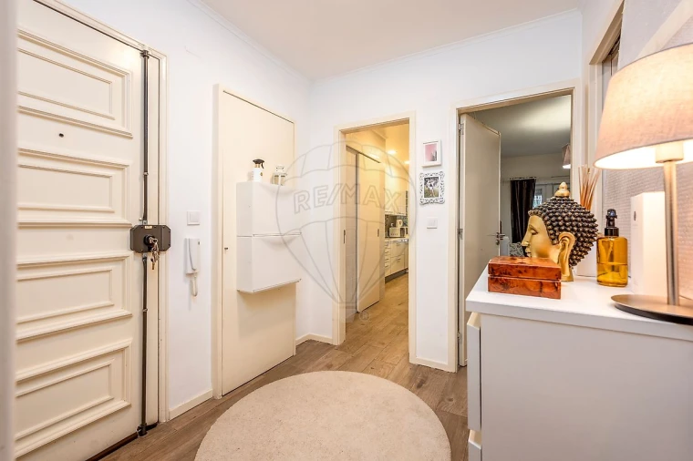 Apartamento T2 para Venda em Carnaxide e Queijas Foto 5