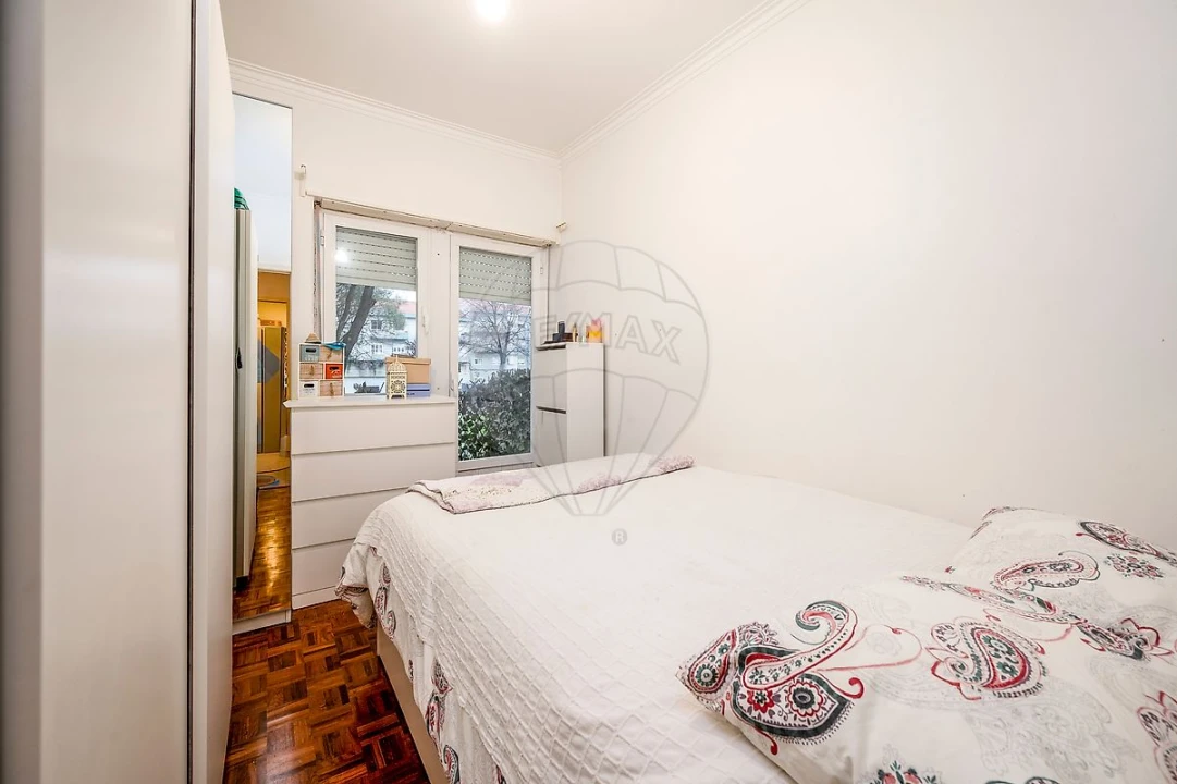 Apartamento T2 para Venda em Carnaxide e Queijas Foto 19