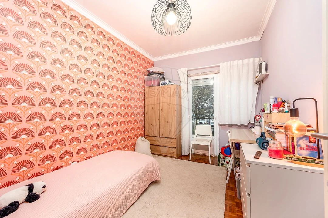 Apartamento T2 para Venda em Carnaxide e Queijas Foto 16