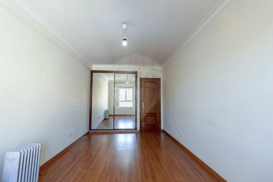 Apartamento T3 para Venda em Rio de Mouro Foto 10
