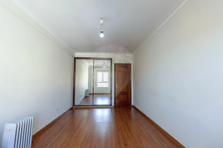Apartamento T3 para Venda em Rio de Mouro Foto 10