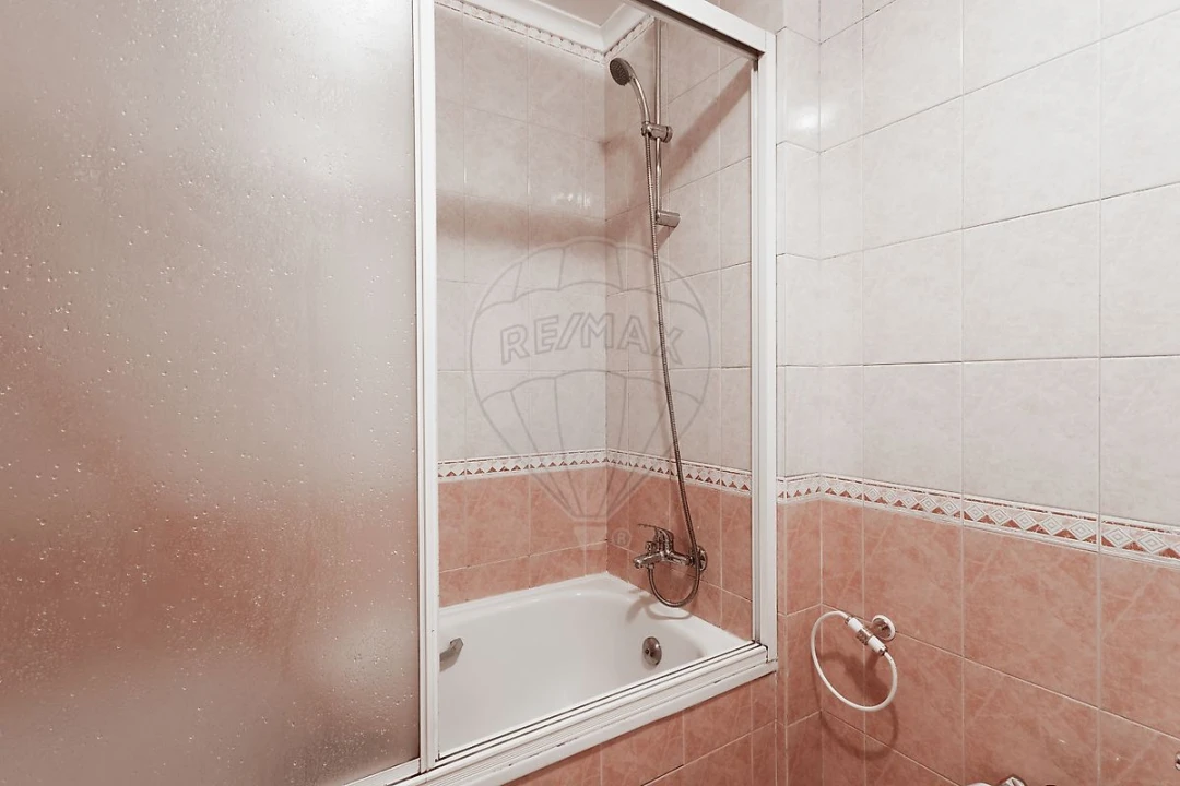 Apartamento T3 para Venda em Rio de Mouro Foto 21