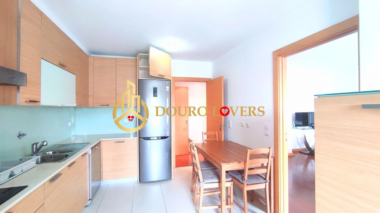 Apartamento T3 para Venda em Mafamude e Vilar do Paraíso Foto 8