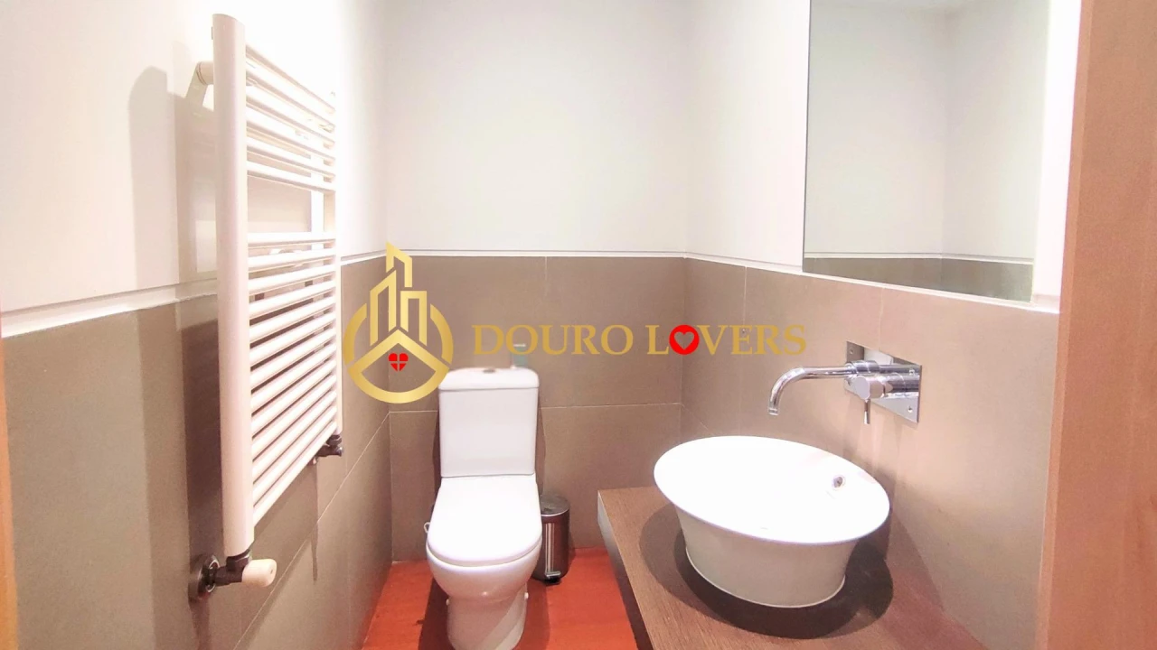 Apartamento T3 para Venda em Mafamude e Vilar do Paraíso Foto 20