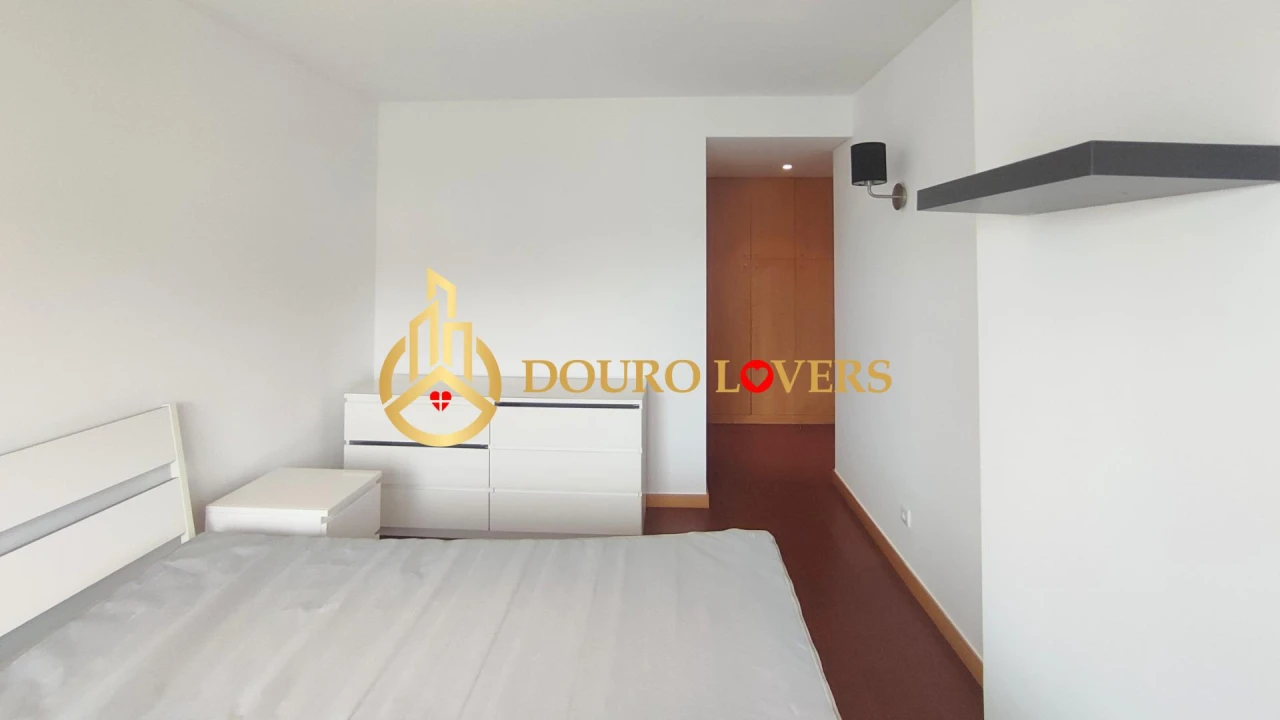 Apartamento T3 para Venda em Mafamude e Vilar do Paraíso Foto 21